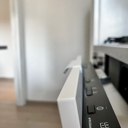 The Lake-Side Corner Apartment 코모 외부 사진